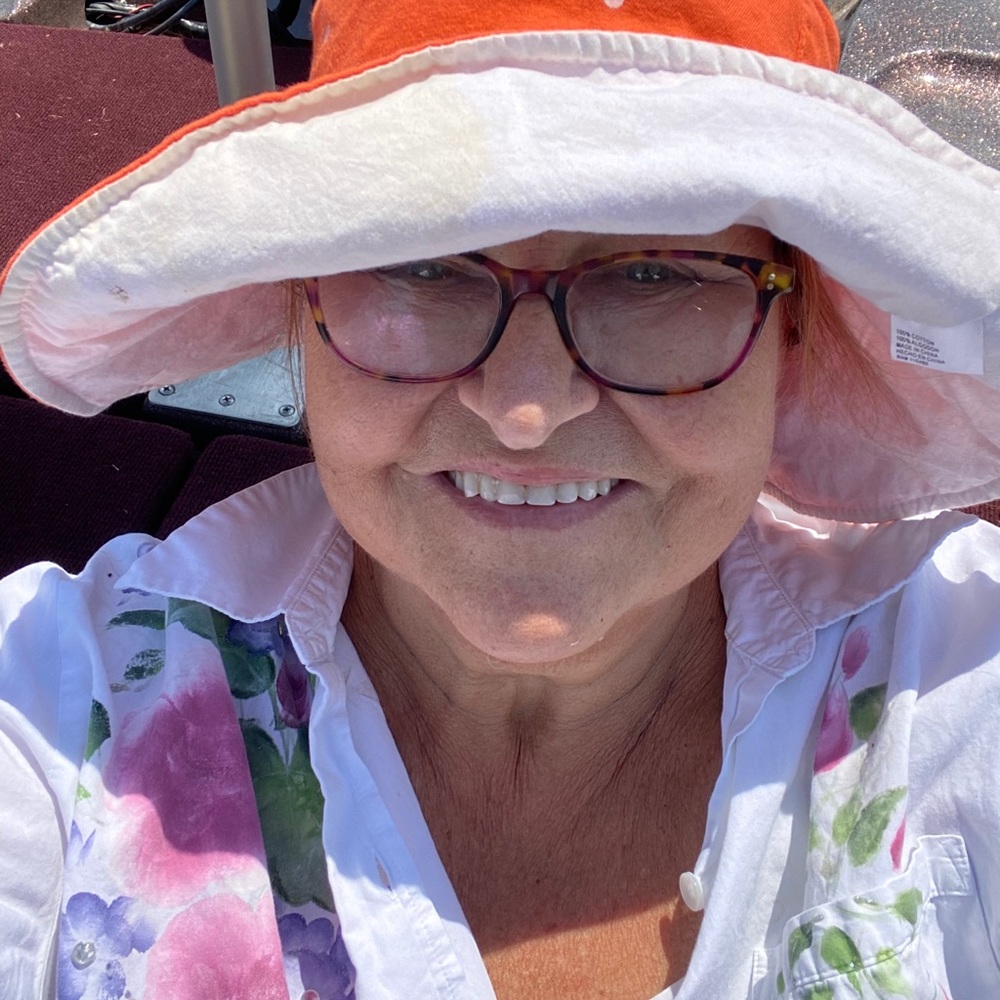 Meet your Posher, Melvina - Picture 1 of 1